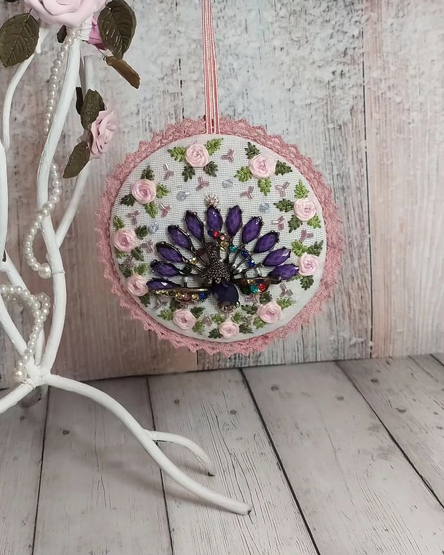 _funny_knit_ в LOOKY. #елка,#подвесканаелку,#новогоднийподарок,#новыйгод,#happynewyear,#instagood,#gift,#presente. Павлинчик большой. П...