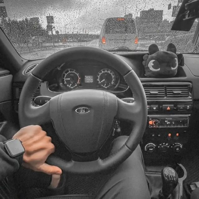 _status_live_ в LOOKY. . null