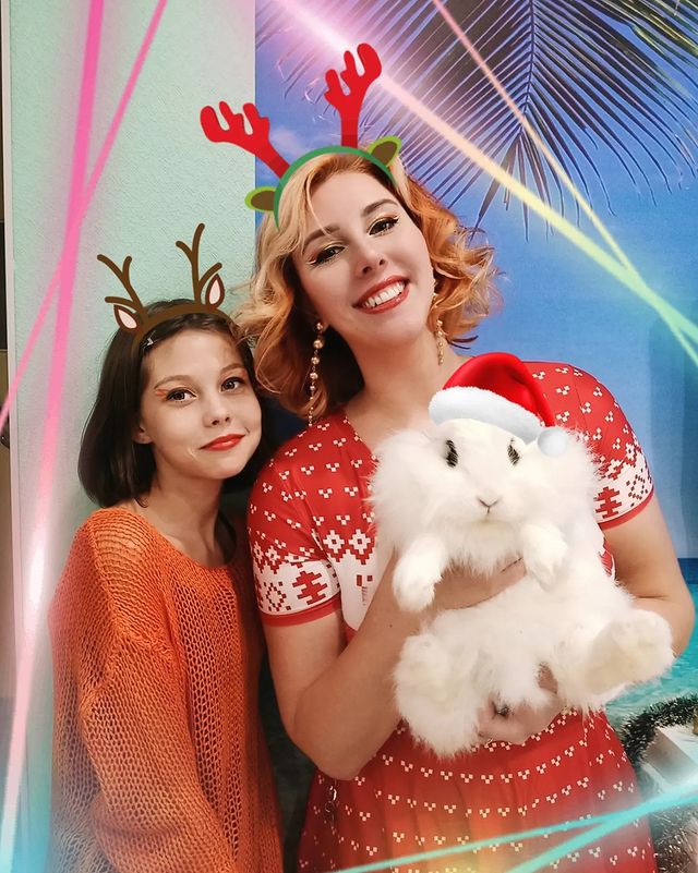 zefirka_bunny в LOOKY. #cuteanimals#rabbitstagram#bunnylover#kawaii#зайка#petlover#милота,#pets#rabbitlover#мимими#happynewyear. Зефирка поздравляет ...