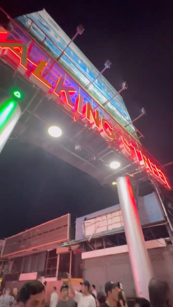 _parkham_ в LOOKY. #thai,#walkingstreet. 👋🏼🇹🇭 #thai #walk...