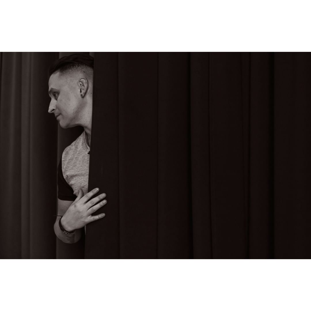 merenova.ph в LOOKY — Суровым (вовсе нет) мужским портретом хочу сообщить одну не 