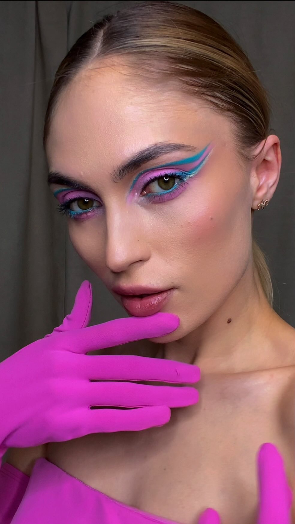 baraulka в LOOKY. #макияж,#makeupartist,#makeup. 💗 

#макияж #makeup...