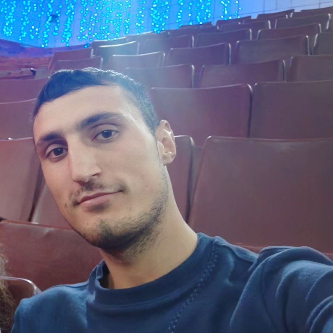 navoyan_2000