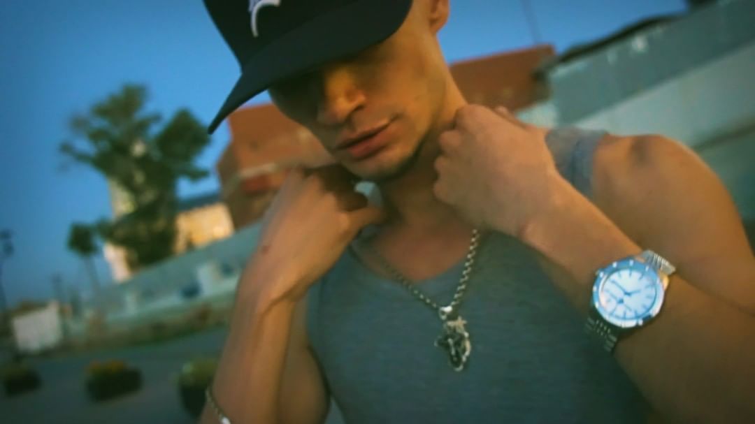 madjayo25 в LOOKY. . My 1st music video! ...