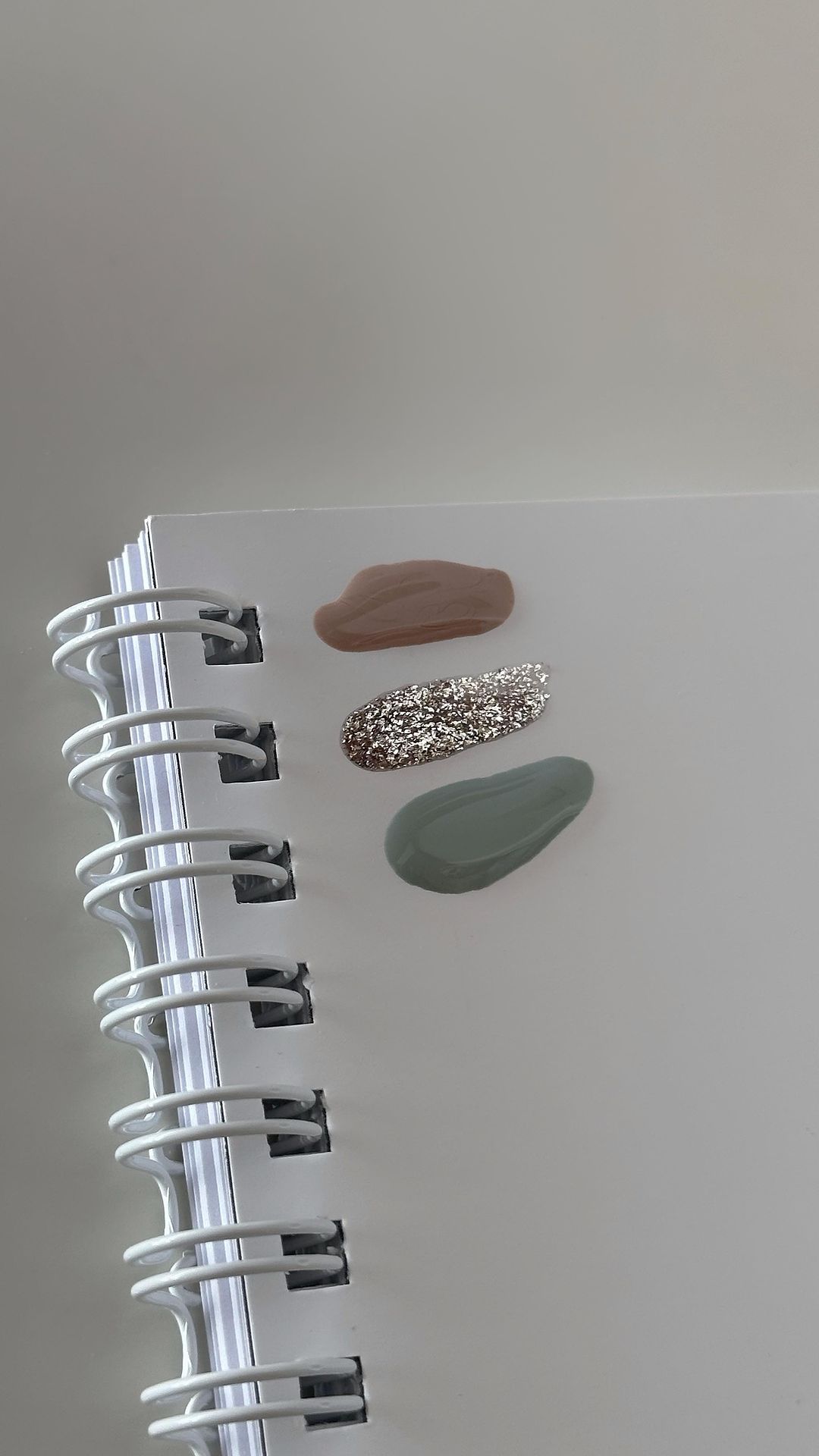 nails_khasanova в LOOKY. #маникюрказань,#маникюрказаньгельлак,#маникюрказаньдизайн,#маникюрказаньсоветскийрайон,#маникюрказаньфучика,#маникюрказаньприволжский,#маникюрказаньазино,#гельлакказань,#маникюркрасный,#маникюрказанькачественно. немного яркости❤️

#...