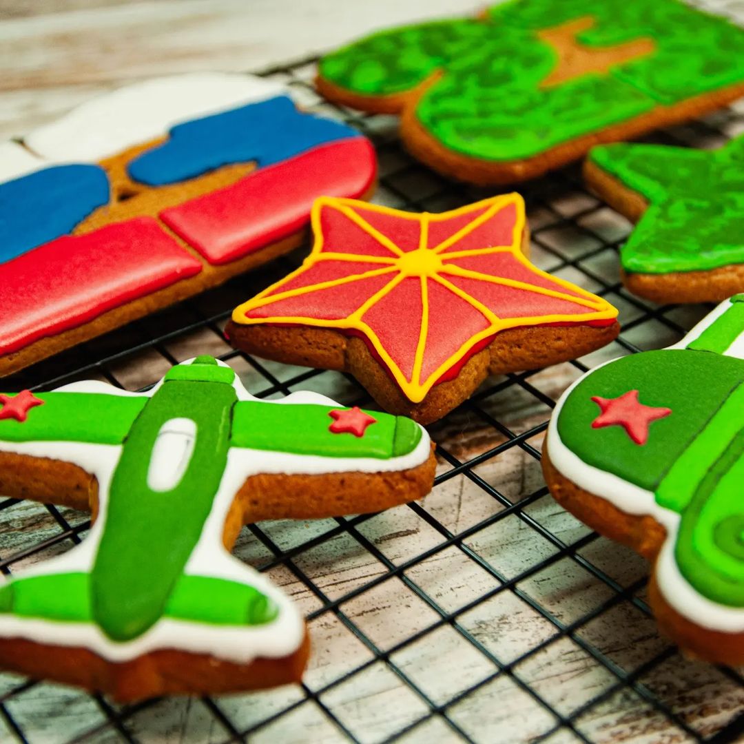 Бронирование пряников и пряничных наборов на 23 февраля! Успейте порадовать своих любимых мужчин сладкими подарками 😊
#воронеж #пряники #пряничныенаборы