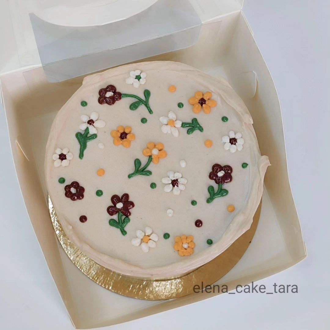 Милые бенто-тортики🎂

На фото "средний" размер ✨

Для заказа пишите в личные сообщения на странице ВКОНТАКТЕ
📩

#бентоторттара #бентотара #тортотгадаловой