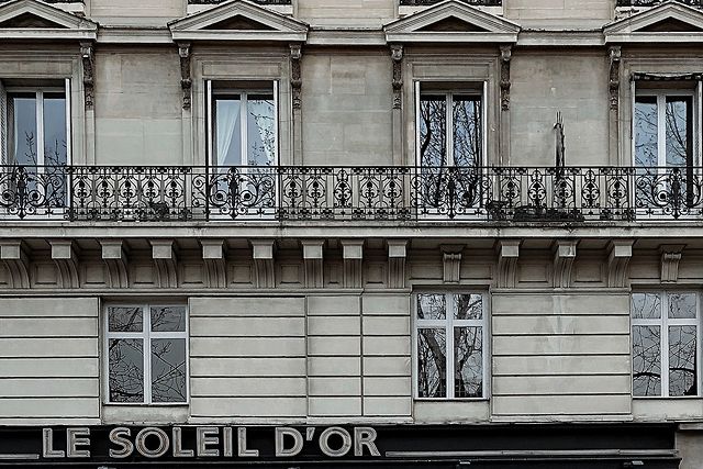 anastasia_jes в LOOKY. #Paris,#France,#travelphoto,#travelphotography,#streetphotographer,#эстетично,#aesthetic,#inspiration,#эстетика,#эстетикафото,#aesthetics,#aesthetic_photos,#inspire,#inspired,#parisphoto,#parisstyle. Paris windows🇫🇷

#...
