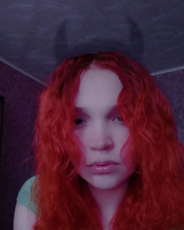 irina27032000 в LOOKY — Все что снаружи это не значит что в нутрии)