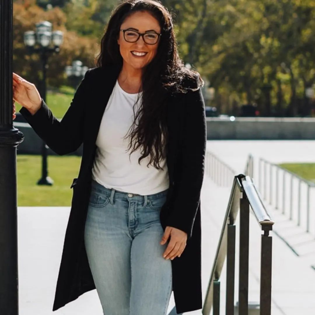 🗣️I heard someone say yesterday “no wonder they are depressed - that environment is yucky”

🤔And it got me thinking

1️⃣ I’m so grateful I’ve changed my environment to people who have goals and dreams and expect me to too