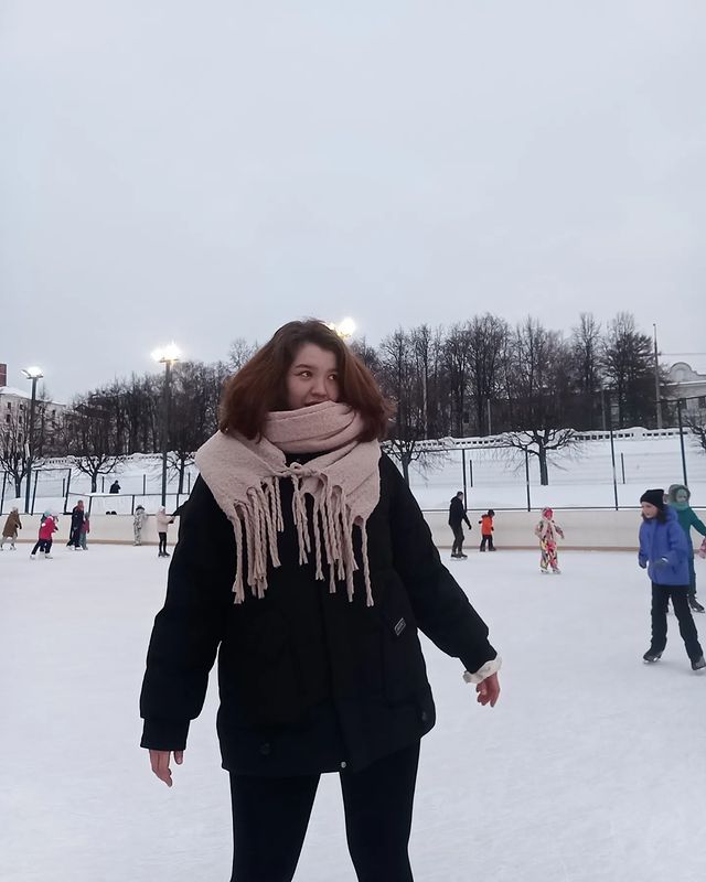 semenova.viks in LOOKY. . null