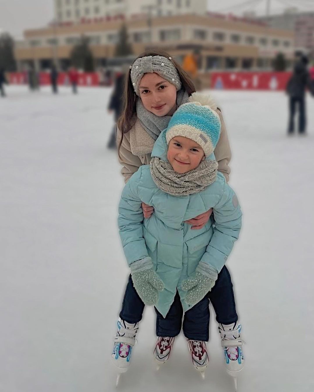 Sister 🩵

#photo #winter #visual #aesthetic #sister