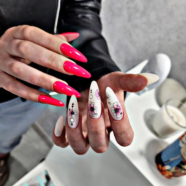 nika_nails2722 в LOOKY. #ногтивосточнокругликовская,#ногтижкмечта,#ногтигероевразведчиков,#ногтияцкова,#ногтипанорама,#ногтигубернский,#маникюркраснодар,#маникюрккб,#маникюргероевразведчиков,#маникюргубернский,#маникюряцкова,#маникюрпанорама,#наращиваниекраснодар,#губернский,#губернскийнаращивание,#губернскийманикюр,#губернскийногти. Немного ярких красок...