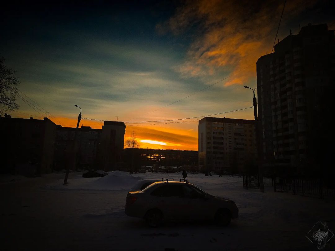 #cityscape  #cityphotography #follow #sky #sunsets #skylovers #skyporn #bhfyp #sunset #sun  #like #city #sunrise #followers #небо #солнце #закат #repost