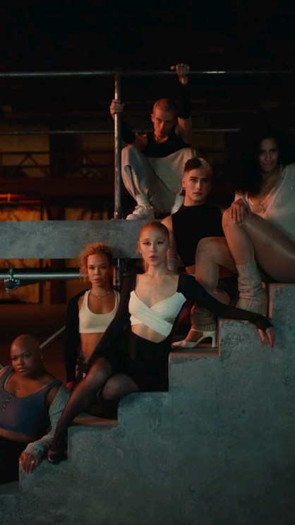 POP BASE в LOOKY. #arianagrande,#selenagomez,#love,#ariana,#justinbieber,#kyliejenner,#arianators,#like,#arianator,#taylorswift,#arianagrandebutera,#ari,#follow,#kimkardashian,#explorepage,#thankunext,#sweetener,#billieeilish,#nickiminaj,#music,#arianagrandeedit,#kendalljenner,#dangerouswoman,#explore,#likeforlikes,#arianagrandeedits,#rihanna,#beyonce,#ag,#grande. put your lipstick on...