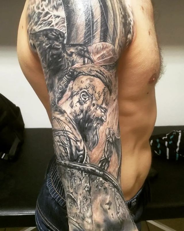 tattoovoron в LOOKY. . Старая зажившая моя ...