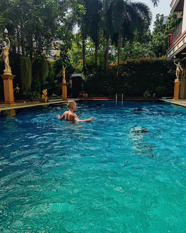 mrs_tiiii в LOOKY. #pool_mood,#Thailand🇹🇭,#beach,#nine_year_old_boy🤩,#MrT😎,#love_u_to_the_moon_and_back💞,#важнейшаячастьмоейжизни⚡️,#bestofthebestofthebest👋🏻,#люблюнемогу,#любовная_любовь💕,#little_man😎,#my❤️,#my_universe😻😻😻,#my_son_is_my_sun☀️,#время_остановись⌛✋🏼. Thailand. Day5.
#poo...