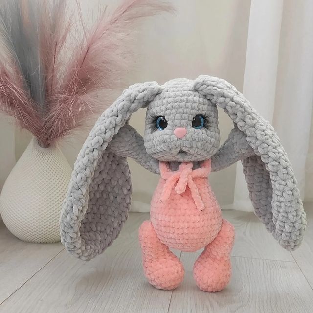 uyut_v_detalyah в LOOKY. #вязанаязайка,#игрушкидлямалышей,#подарокнавыписку,#новорожденному,#молодоймаме,#подарокмалышу,#чтоподарить,#уютвдеталях. ТАКАЯ СЛАДКАЯ ЗАЙКА ...