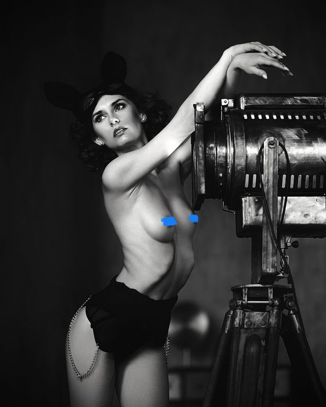 ivan_kremniov_ в LOOKY. #blackandwhite,#portrait_vision,#portraiture,#модель,#photoshoots,#naked_girl,#naked_girl_shoutouts,#erotica,#eroticart,#фотографмосква,#модельмосква. …

#blackandwhite 
#...