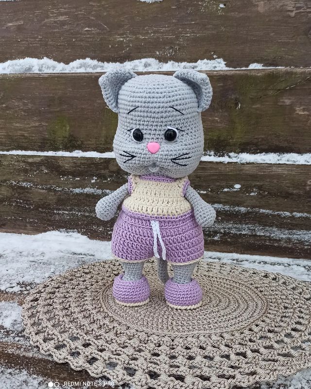 lena_vyazet в LOOKY. . Вязаный котик. 
Высо...