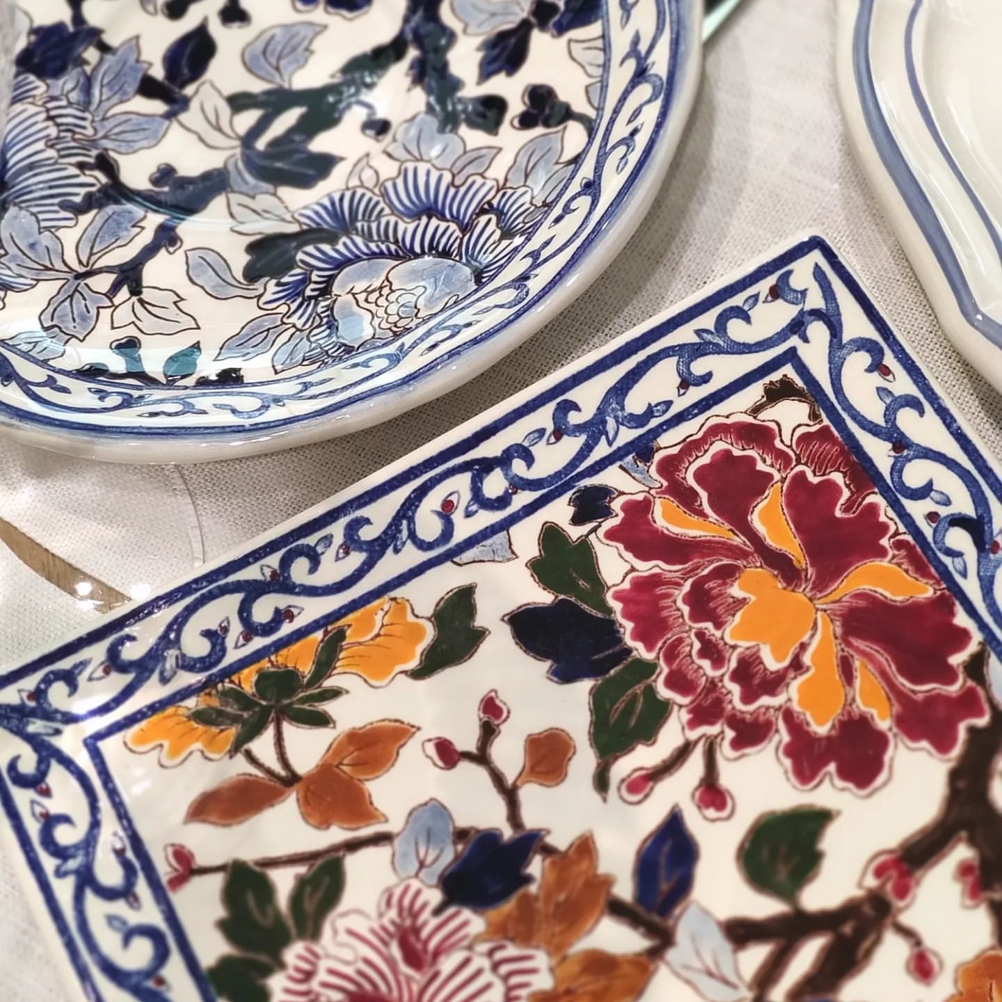 gien_russia in LOOKY. #пионы,#исходныe,#сервировкастола,#сервировкастолаидея,#сервируем_не_паникуем,#сервируем,#gien,#gienfrance,#gien_russia,#gienrussia. Пионы - декор из арх...