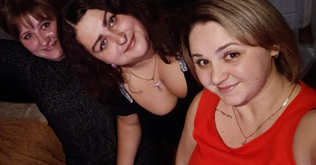 svetlanochka.zvonareva в LOOKY. . Три девицы под окном...