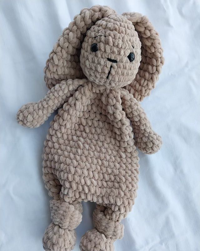 muffi_knitting в LOOKY. #вязаниеназаказворонеж,#комфортерворонеж,#вязанаяигрушкаворонеж,#плюшеваяигрушкаворонеж,#вязаныйкомфортер,#плюшевыйзайчик,#ручнаяработа,#воронеж. Комфортер в наличии�...