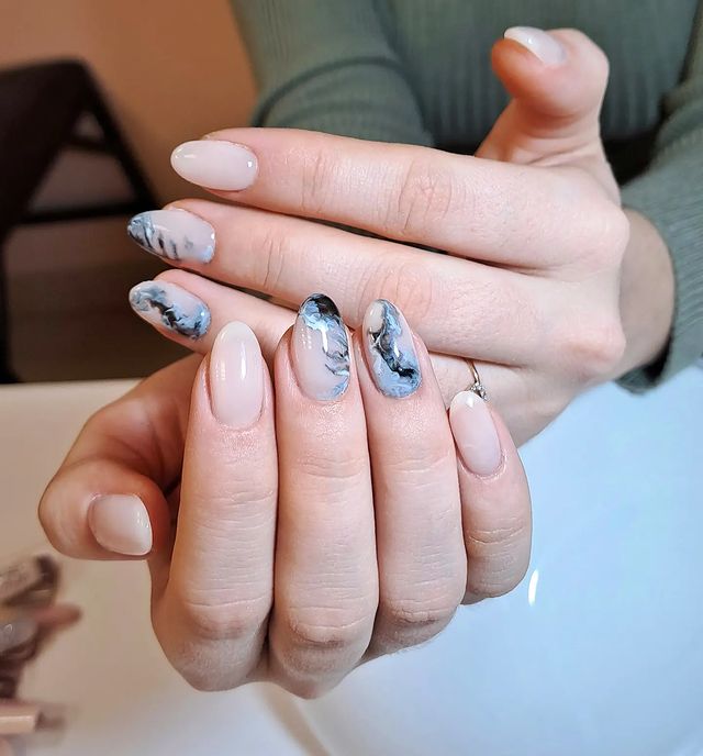 marinka__mary__nail в LOOKY. #маникюрсмоленск,#маникюр,#manicure,#идеиманикюра,#дизайнманикюра,#мастерманикюрасмоленск,#молочныйманикюр,#нюд,#нюдовый,#nails,#nailsart. Недавно был такой ди...