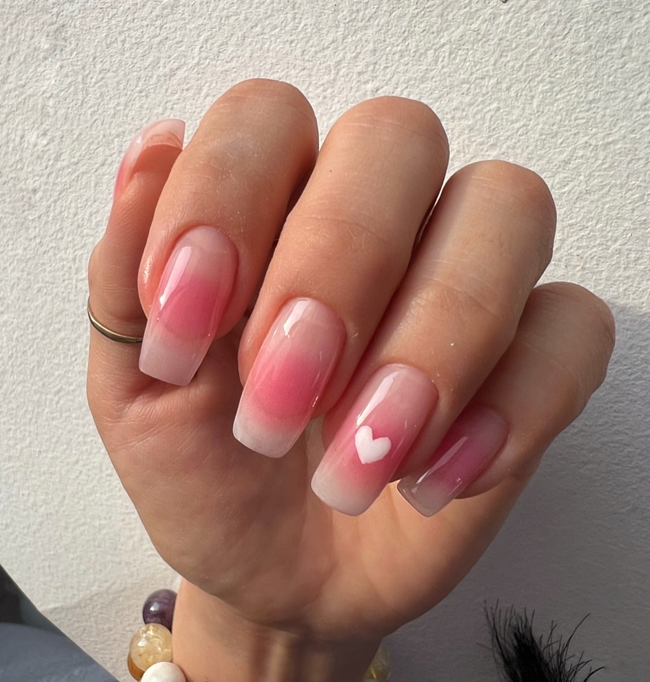 si_nails_ykt in LOOKY. #маникюр,#маникюрякутск,#гельлак,#наращиваниеногтей,#якутск,#аппаратныйманикюр,#педикюр,#педикюрякутск,#шеллак,#si_сардаана. Маникюр - это именно...