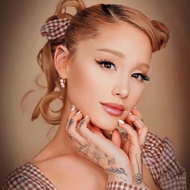 POP BASE в LOOKY. #arianagrande,#selenagomez,#love,#ariana,#justinbieber,#kyliejenner,#arianators,#like,#arianator,#taylorswift,#arianagrandebutera,#ari,#follow,#kimkardashian,#explorepage,#thankunext,#sweetener,#billieeilish,#nickiminaj,#music,#arianagrandeedit,#kendalljenner,#dangerouswoman,#explore,#likeforlikes,#arianagrandeedits,#rihanna,#beyonce,#ag,#grande. There’s always tomor...