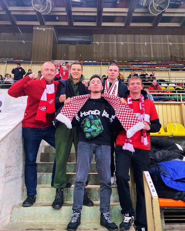 kutarodze в LOOKY. . Red-White Army❤️🤍