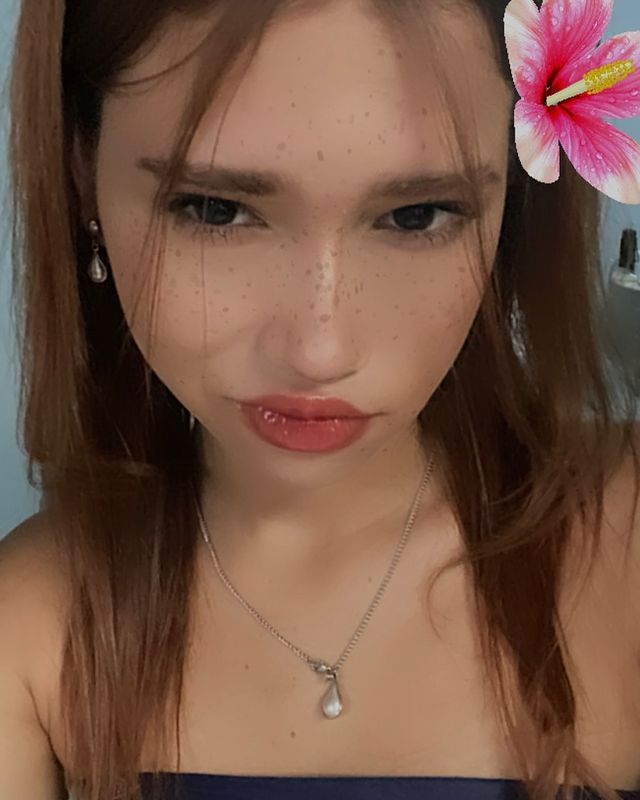 manueli_cena в LOOKY. #loveme,#asthetictumblr,#girls,#foryou. 🩷❤️🧡💛💚
.
.
.
.
....