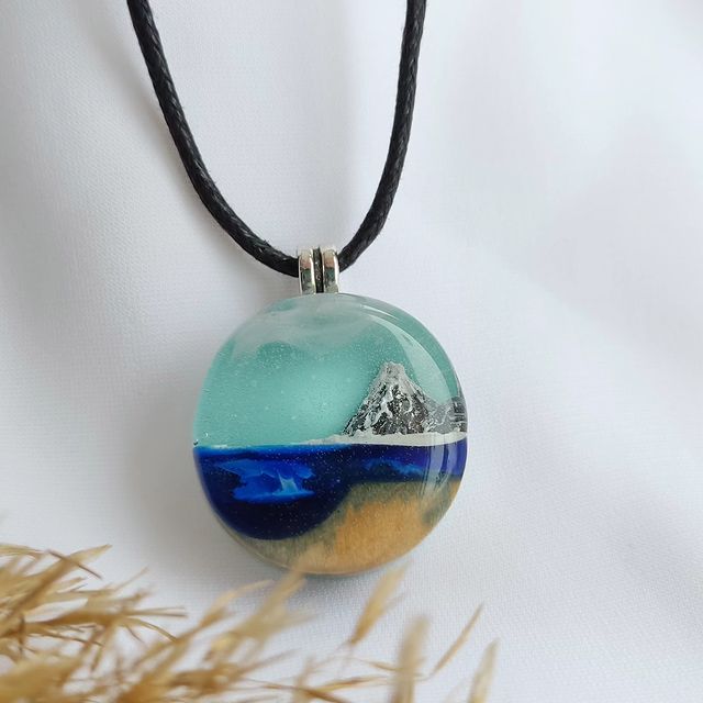 epoxy_mistress в LOOKY. . Кулон–амулет, с изоб...