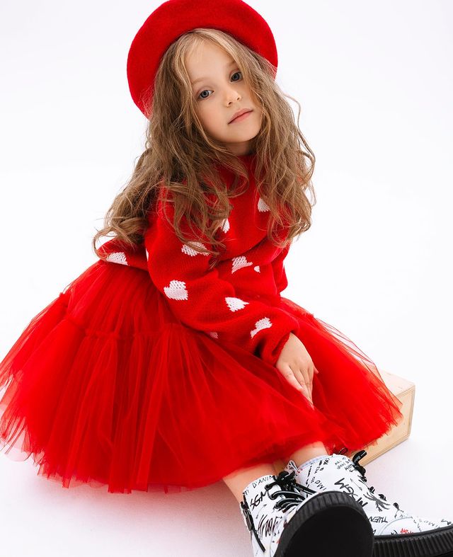 kira_gasanalieva в LOOKY. #кирагасаналиева,#kiragasanalieva,#дети,#valentinesday,#деньсвятоговалентина,#bemyvalentine,#стиль,#красота,#модныедети,#стильныедети,#красивыефото,#детимодели,#модадети,#детскиймоделинг,#детскаямода,#девочкамодель,#инстадети,#красивыедети,#рекламадети,#ребенокмодель,#модныйлук,#babylook,#fashion,#models,#style,#modelkids,#instamodel,#babymodel,#photo,#bestphoto. С Днём Святого Вален...