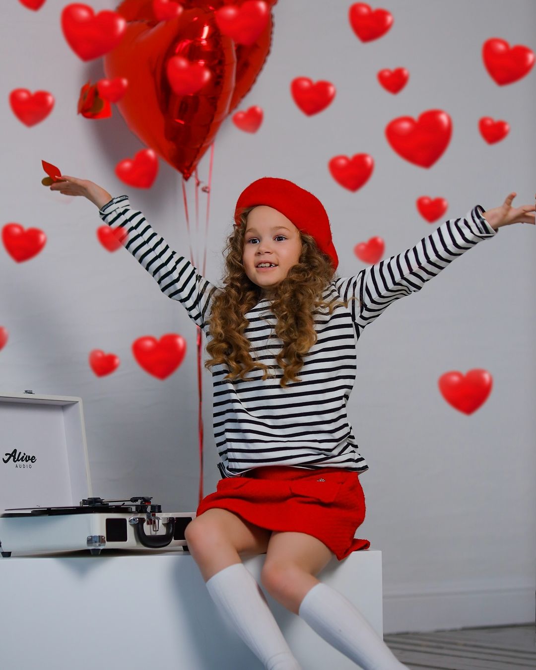 adelmodel2017 в LOOKY — Сердечные истории с @faceskids.mgnt
Студия @zoom._studio 
@a