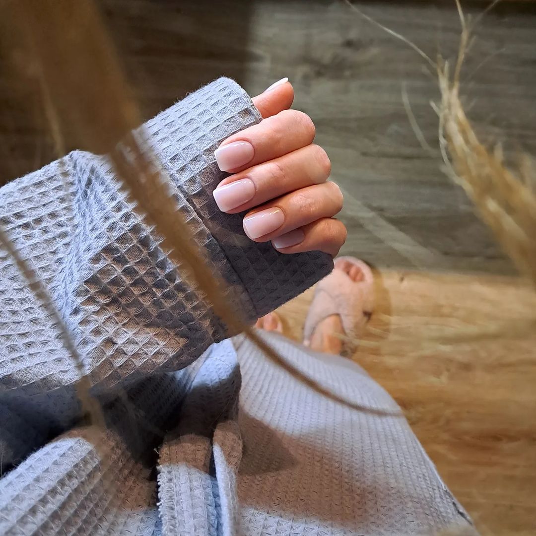 marinka__mary__nail в LOOKY — На домашнем MOODe мой нежный маникюр🤍
.......
А в уютной ат