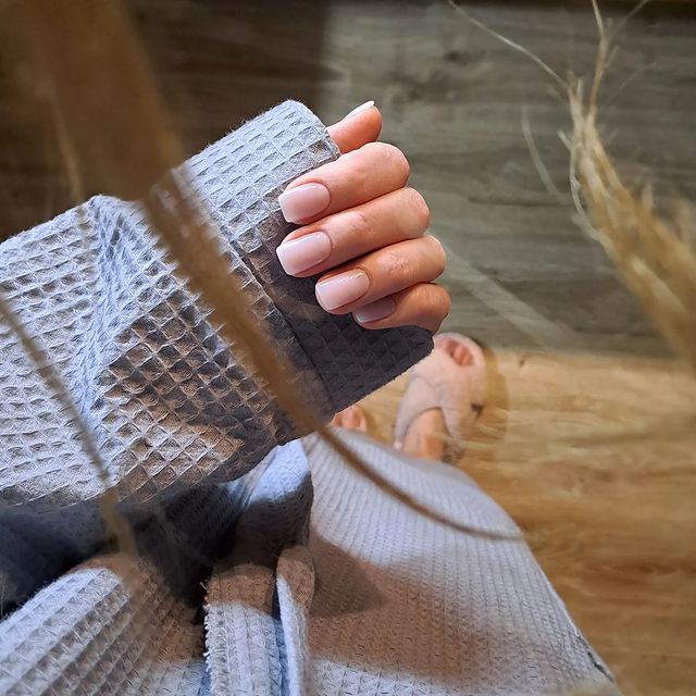 marinka__mary__nail в LOOKY. #маникюрсмоленск,#маникюр,#manicure,#идеиманикюра,#дизайнманикюра,#мастерманикюрасмоленск,#молочныйманикюр,#нюд,#нюдовый,#nails,#nailsart. На домашнем MOODe мо...