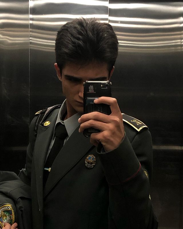 __mr__sadman___ в LOOKY. . Все что ты делаешь о...