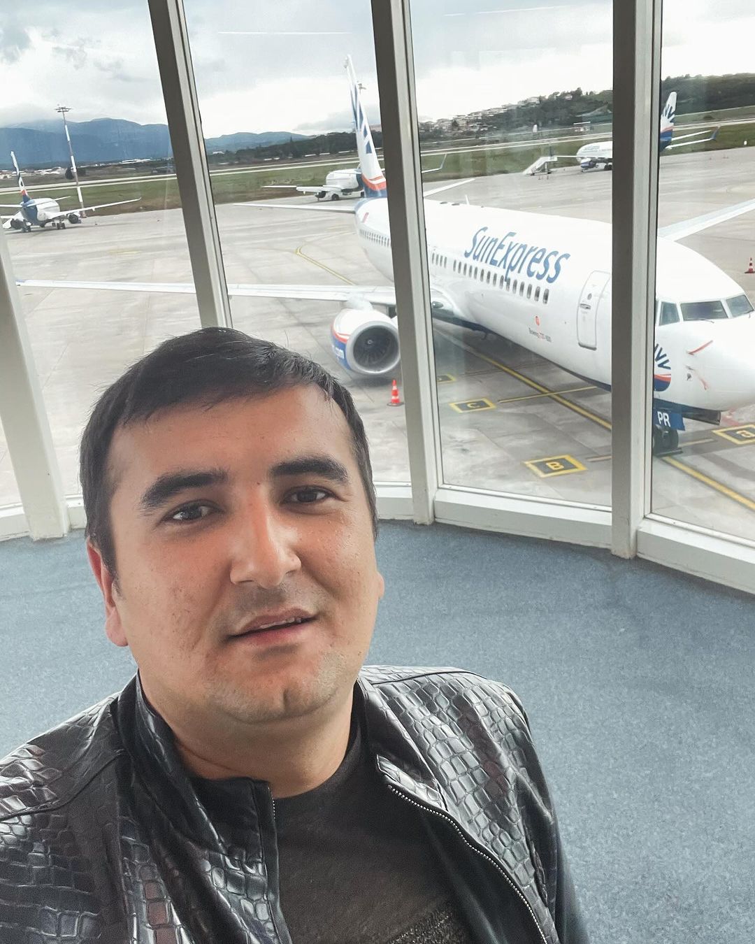 fayzbek_singer в LOOKY — публикация