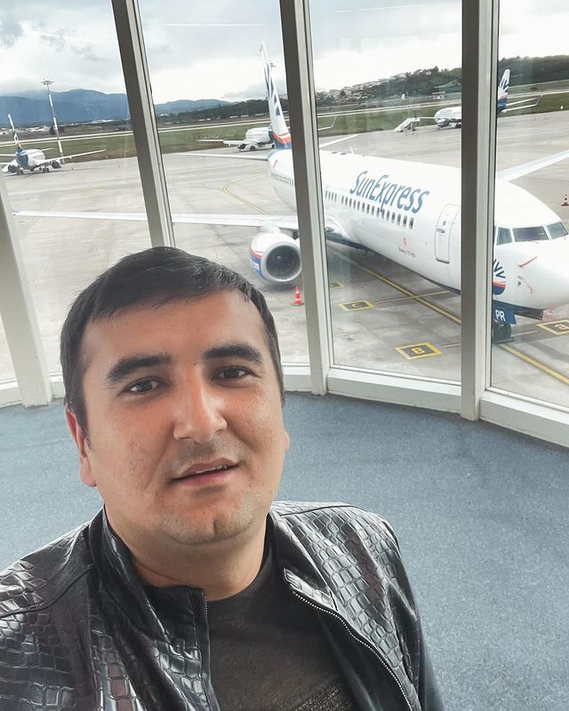 fayzbek_singer в LOOKY. . null