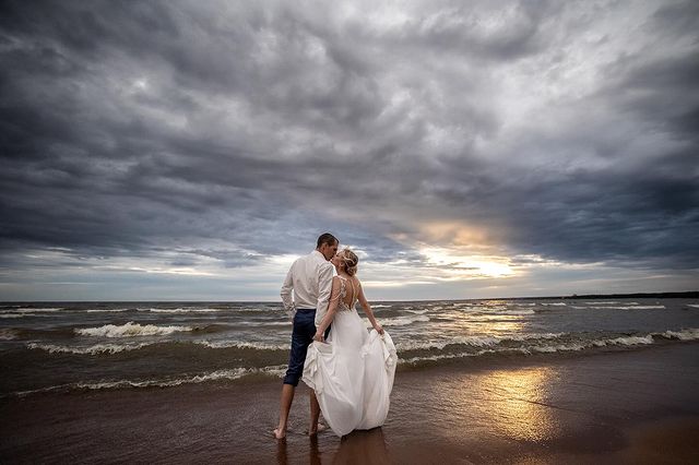 gromovspb в LOOKY. #фотосессия,#wedding,#weddigphotography,#weddigphotographyspb,#gromovphoto,#свадьба,#свадьбаспб,#saintpetersburg,#свадебныйфотографспбнее,#невеста,#венчание,#фото,#свадебныйфотограф,#фотографнасвадьбу,#фотографнасвадьбуспб,#свадьбавпитере,#weddingphoto,#lovestory,#bride,#weddingspb,#groom,#weddingphoto,#свадьба,#свадьба2024,#spbwedding,#spbwedding2024. Когда под конец банк...