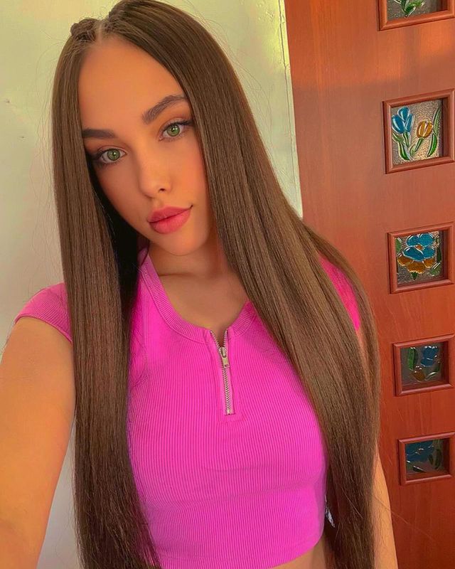 irishka__a01 в LOOKY. . 🩷💚