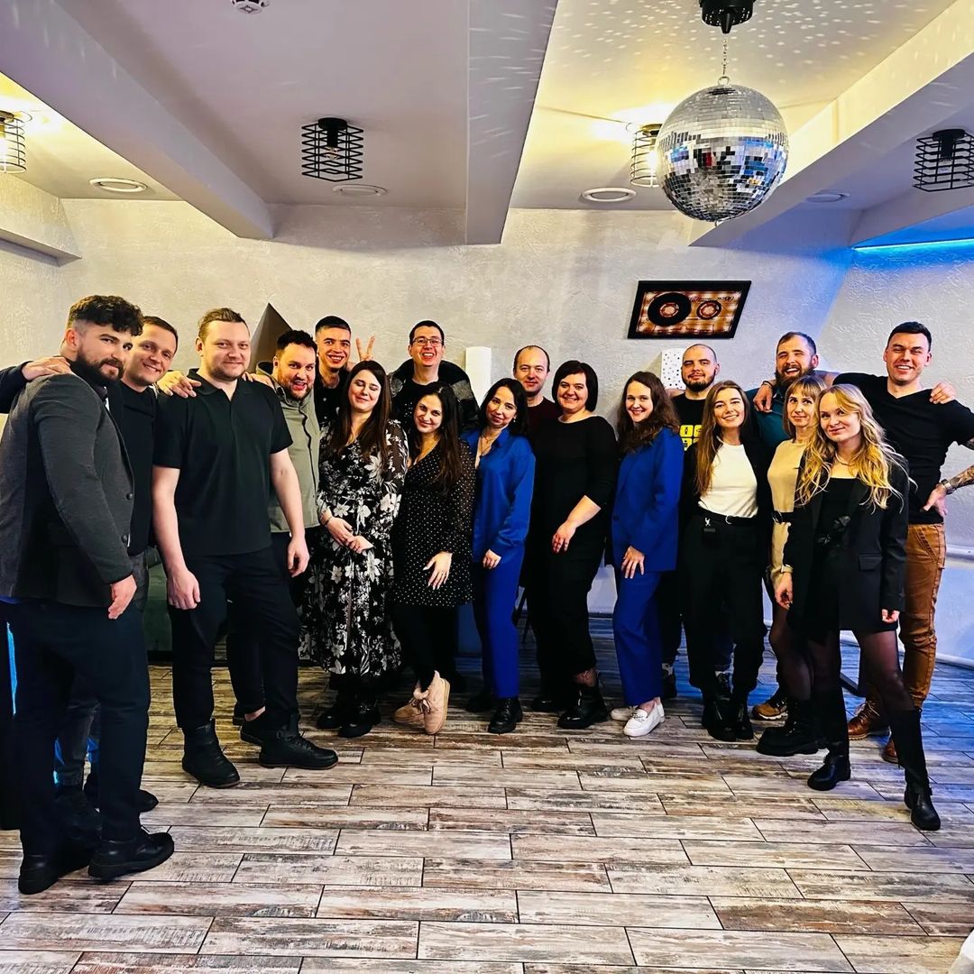 elisseyi_ в LOOKY — Вечер встречи выпускников - 15 лет спустя🤗🥳