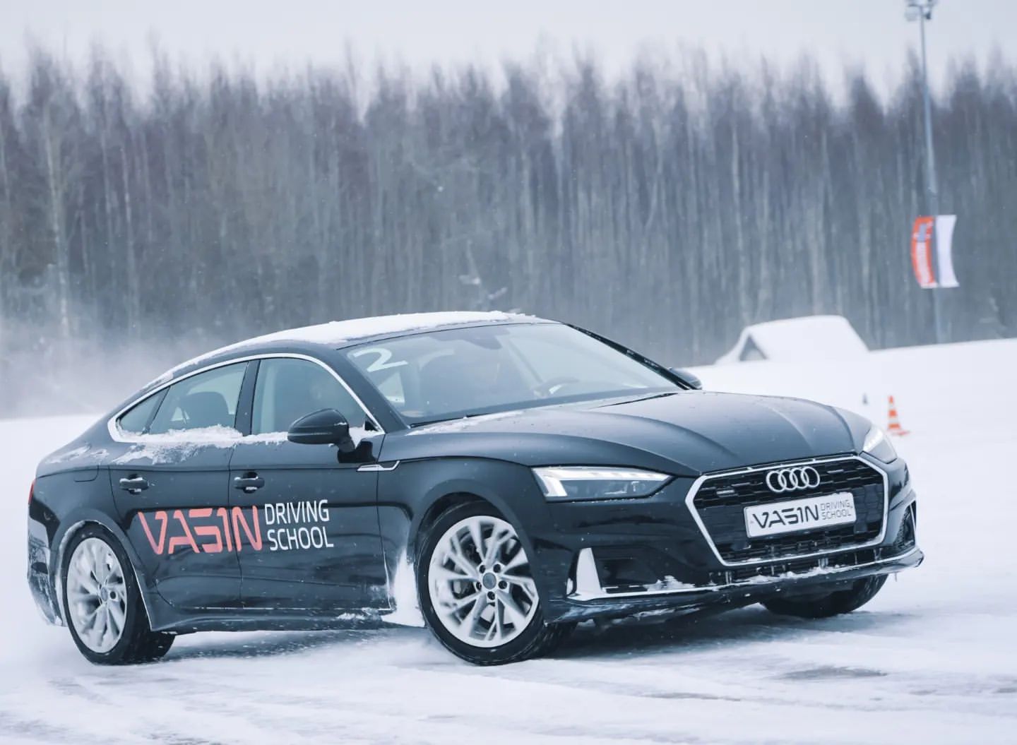 ivann_bv в LOOKY. #audi,#quattro,#vasindrivingschool. quattro могëт💪💪💪
...