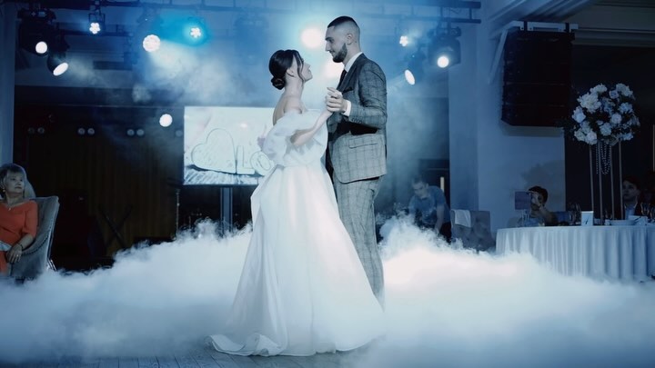 denmanuilenko в LOOKY. #wedding,#weddingvideography,#weddingvideo,#weddingvideographer,#свадьба,#свадебноевидео,#свадебныйвидеограф,#видеонасвадьбу. Захватывающие момент...