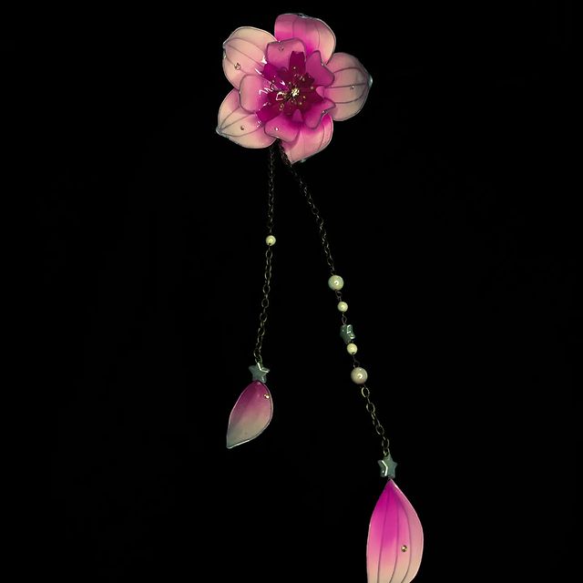 Омут в LOOKY. #craft,#crafts,#flowers,#vitrail. #craft #crafts #flow...