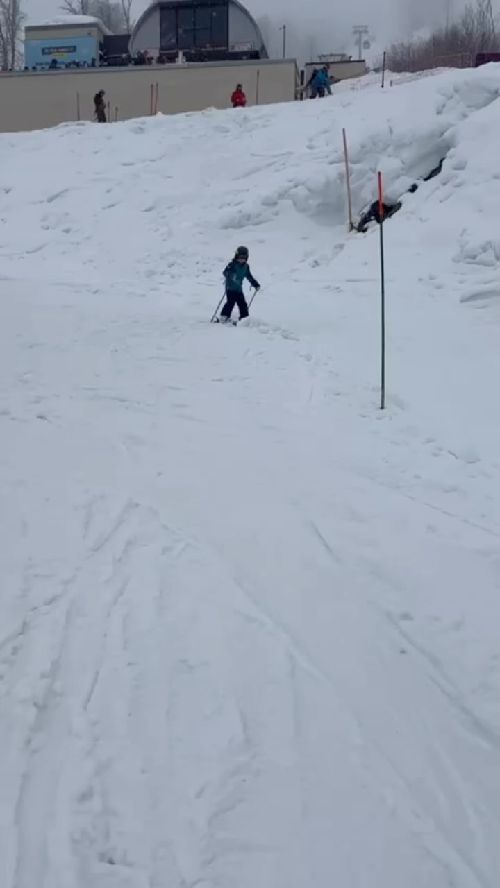 elenavasileva1967 in LOOKY. . 🎿⛷️😀По горкам, по ...