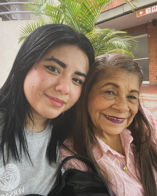 gianavasquezch в LOOKY. . Te amo mucho abuela❤...