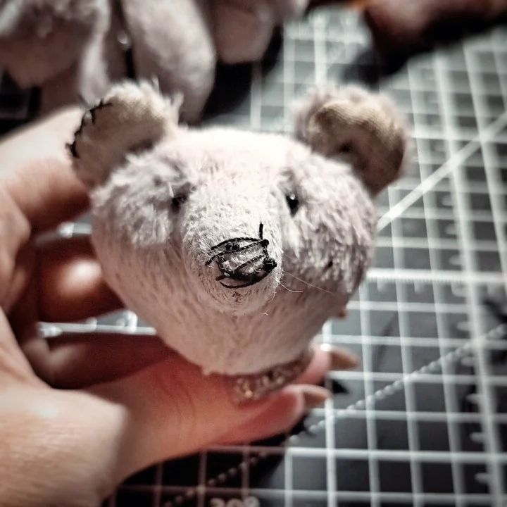luda_baraholka в LOOKY — #фото_со_стола
Будет кто-то новенький 🥰
.
.
.
#процессы #те