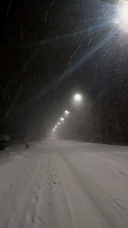 evgen_one1 в LOOKY. #женятрофимов. Ночь... 🌃#комнатаку...